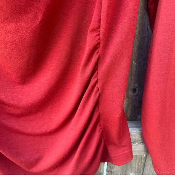 Royal Robbin’s Essential Tencel Cowl Neck Long Sleeve Tee Shirt Brick Re… - Picture 3 of 9